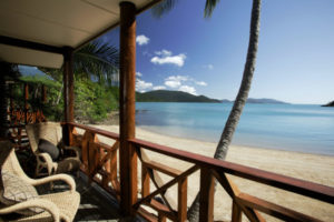 beachfront bungalow accommodation whitsundays palm bay