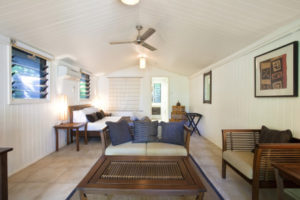 beachfront cabin accommodation whitsundays