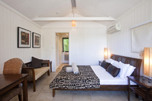 palm bay cabin accommodation whitsundays